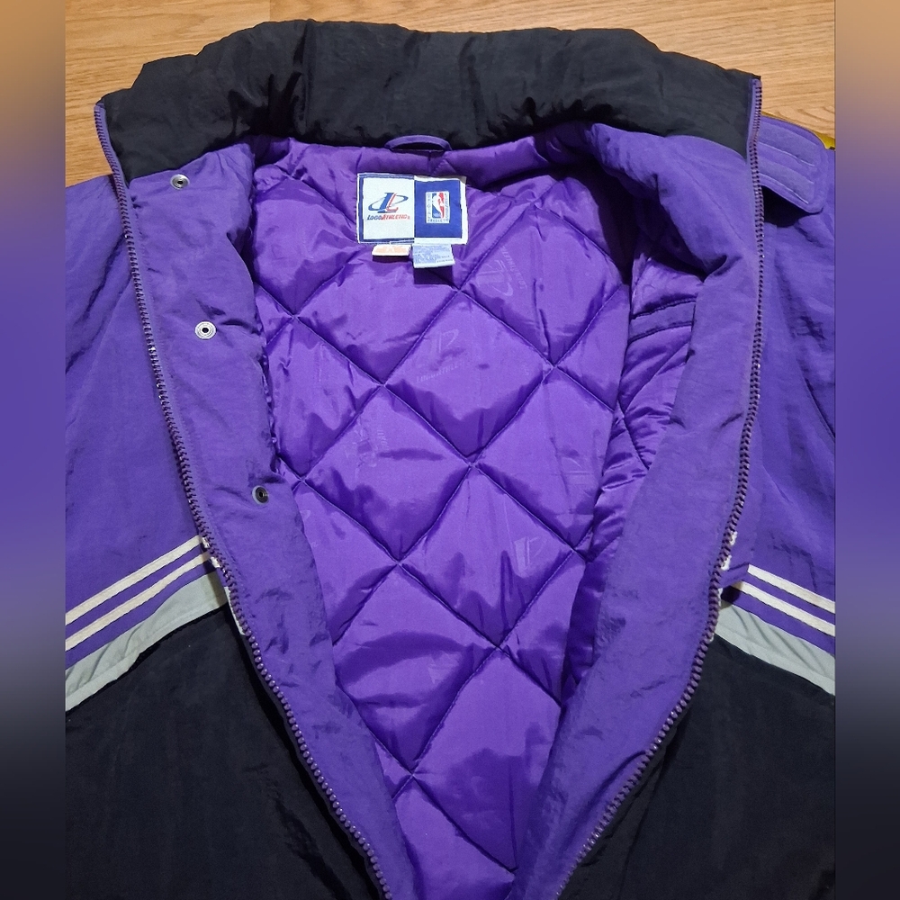 Vintage Logo Athletic Purple NBA  Puffer Jacket Sz. L Made In Macau - Picture 9 of 9